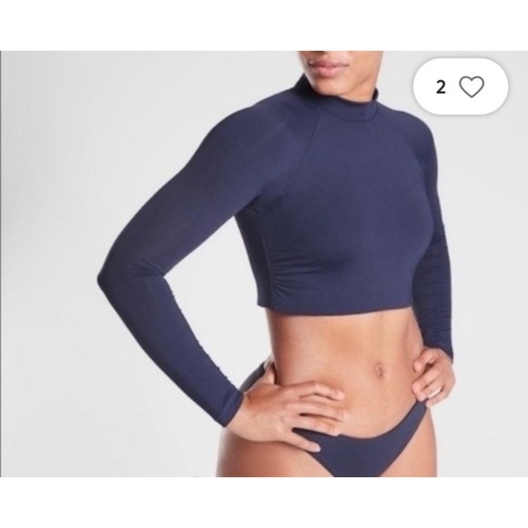 Athleta Women's Navy Blue North Point Crop Rashguard Shelf Bra Cup Size Small - Picture 1 of 12